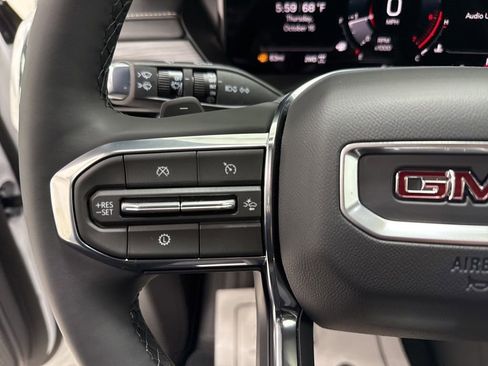 New 2026 GMC Acadia Elevation image 27