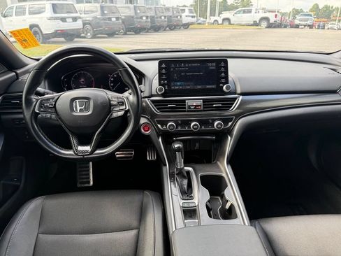 Used 2019 Honda Accord Sport image 7