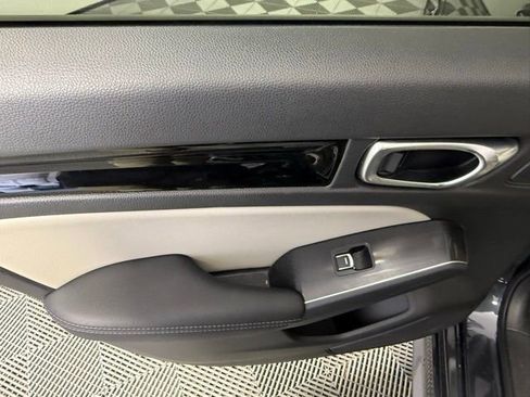 Used 2022 Honda Civic Touring image 33