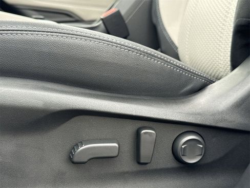 Used 2023 Subaru Forester Premium image 14