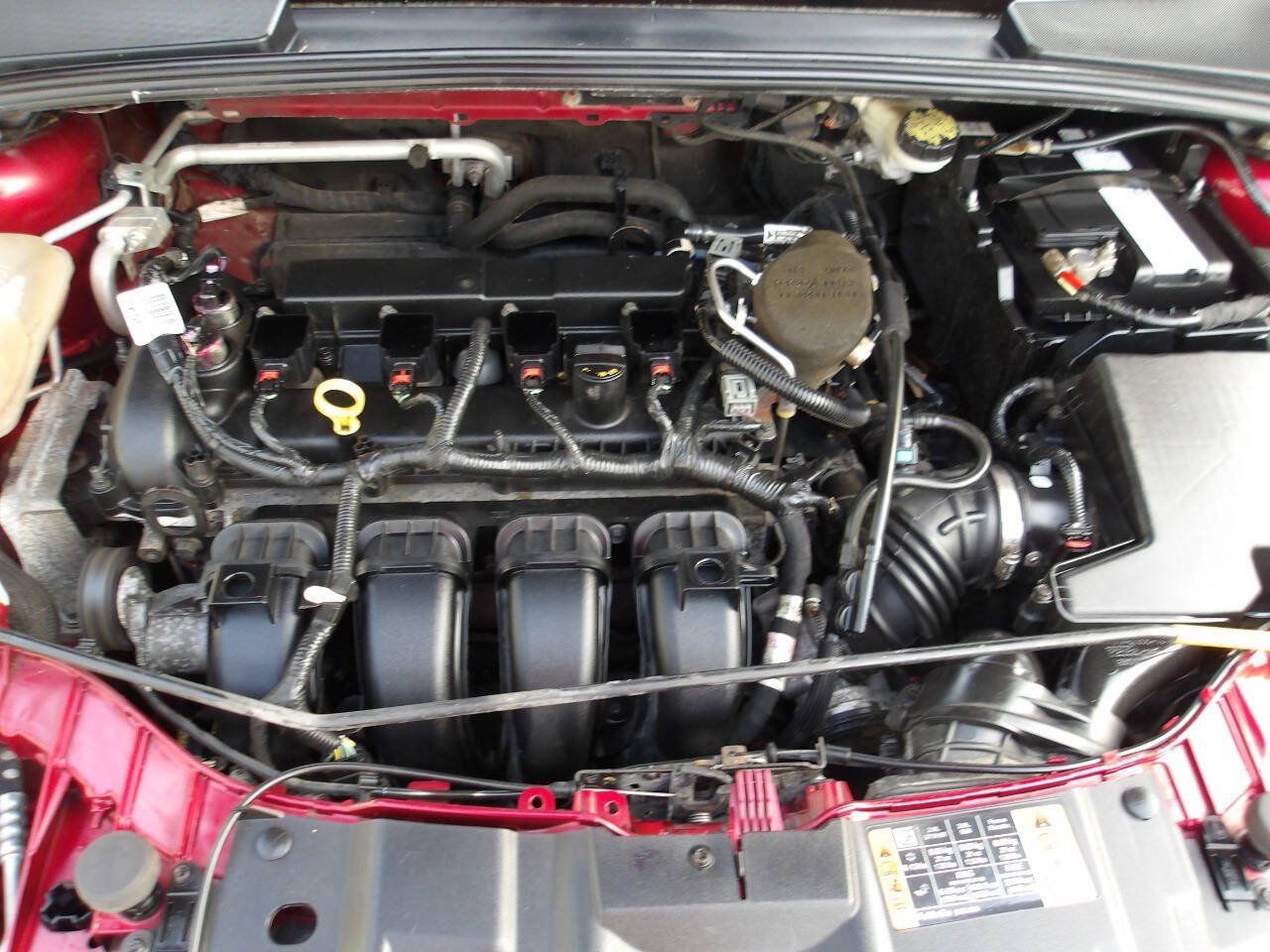 Used 2015 Ford Focus SE w/ SE Sport Package FWD image 61