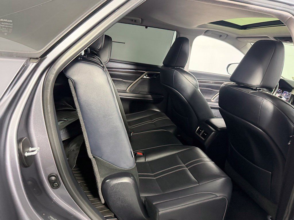 Used 2020 Lexus RX 350L Luxury w/ Accessory Package FWD image 23