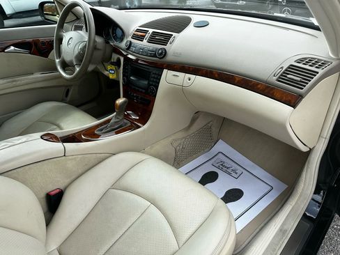 Used 2003 Mercedes-Benz E 320 Sedan image 45