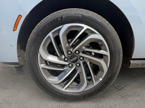 Used 2025 Lincoln Navigator Reserve AWD/4WD image 14