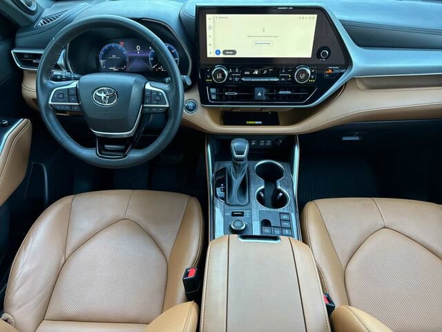 Used 2023 Toyota Highlander Platinum AWD/4WD image 15