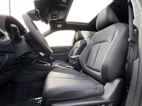 Certified 2025 Subaru Forester Limited AWD/4WD image 11