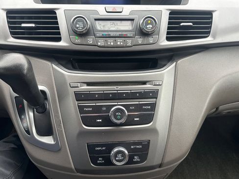 Used 2014 Honda Odyssey LX image 21