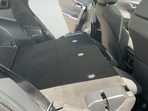 Used 2023 Toyota RAV4 XLE w/ Convenience Package FWD image 39