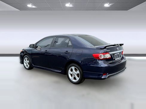 Used 2013 Toyota Corolla S image 3