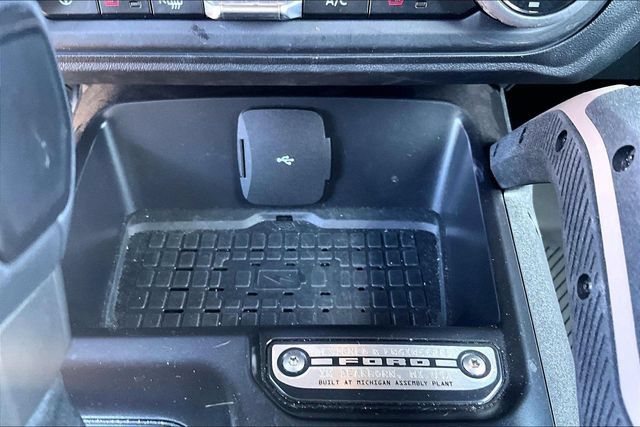 Used 2024 Ford Bronco Outer Banks AWD/4WD image 15
