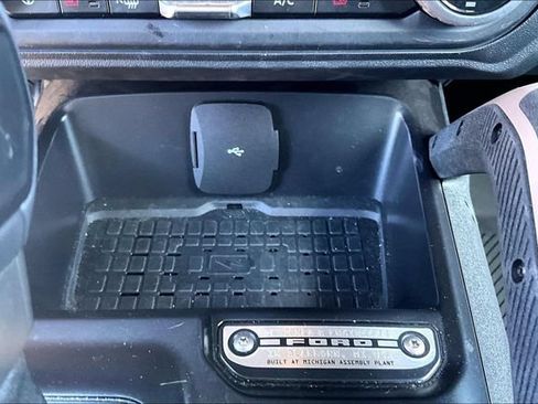Used 2024 Ford Bronco Outer Banks AWD/4WD image 15