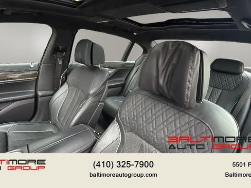 Used 2016 BMW 750i xDrive AWD/4WD image 15