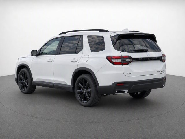 Used 2025 Honda Pilot Black Edition image 4