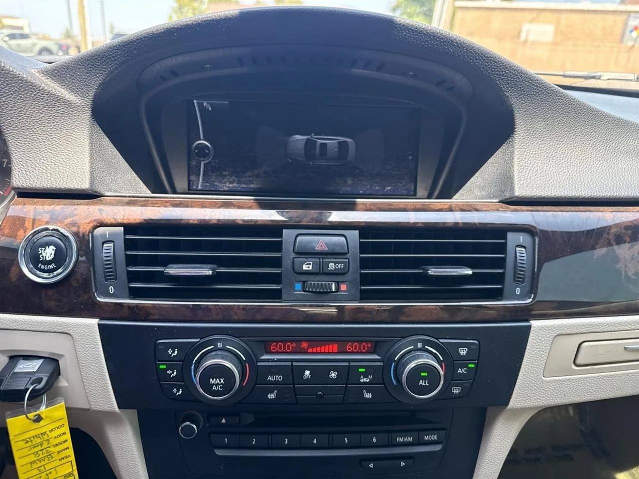 Used 2013 BMW 328i xDrive Coupe AWD/4WD image 23