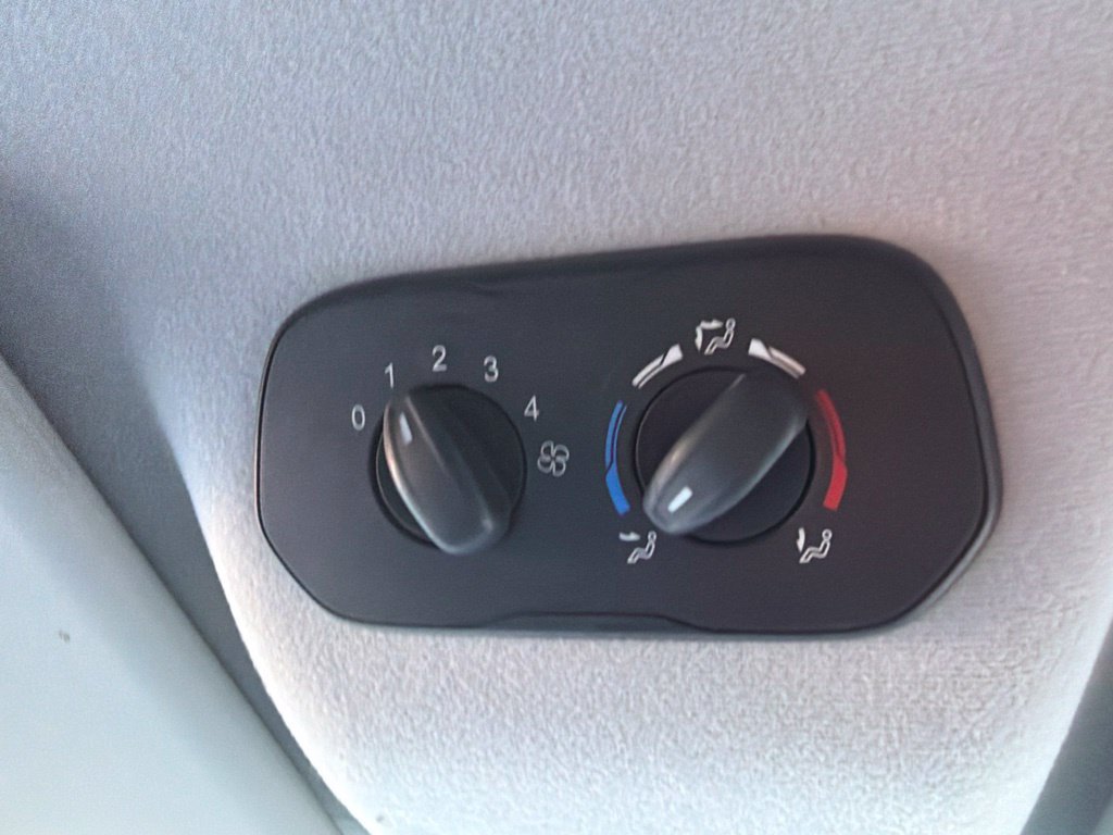 Used 2019 Ford Transit 350 XLT RWD image 22