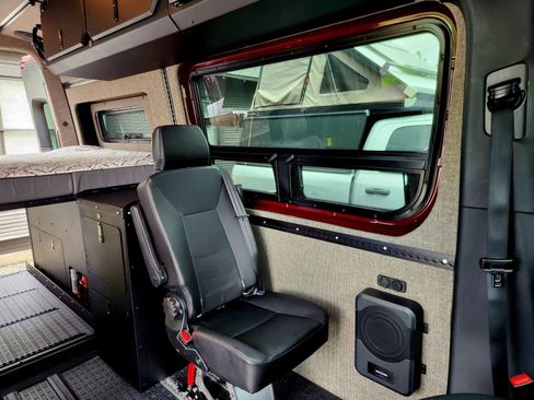 Used 2024 Mercedes-Benz Sprinter 2500 image 20