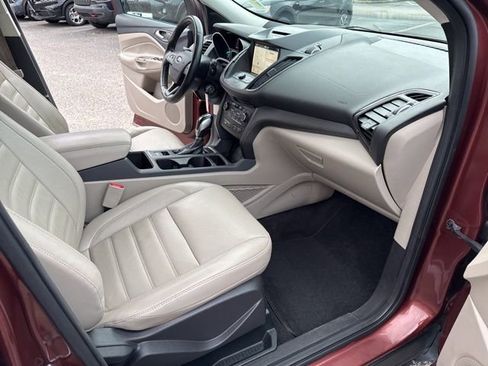 Used 2018 Ford Escape SEL image 28