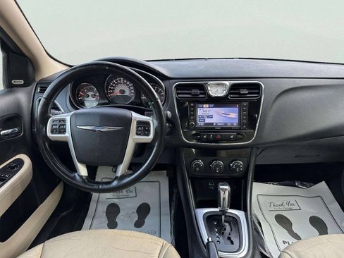 Used 2013 Chrysler 200 Limited FWD image 9