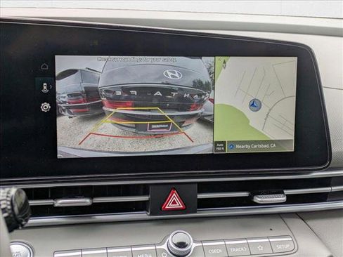 New 2025 Hyundai Elantra SEL image 13