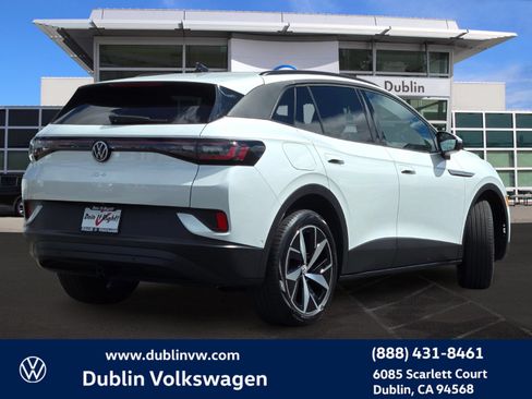 Certified 2023 Volkswagen ID.4 Pro S AWD/4WD image 4