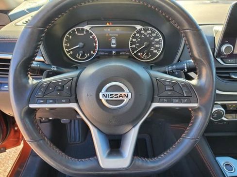 Used 2022 Nissan Altima 2.0 SR image 25