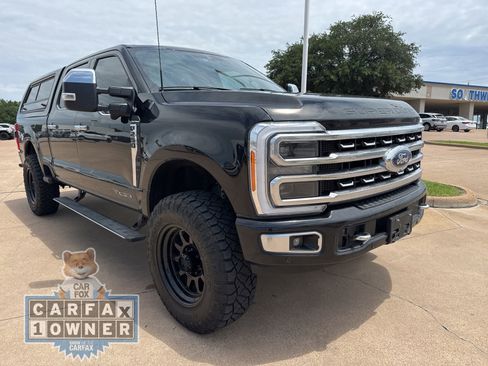Used 2023 Ford F250 Platinum w/ FX4 Off-Road Package AWD/4WD image 1