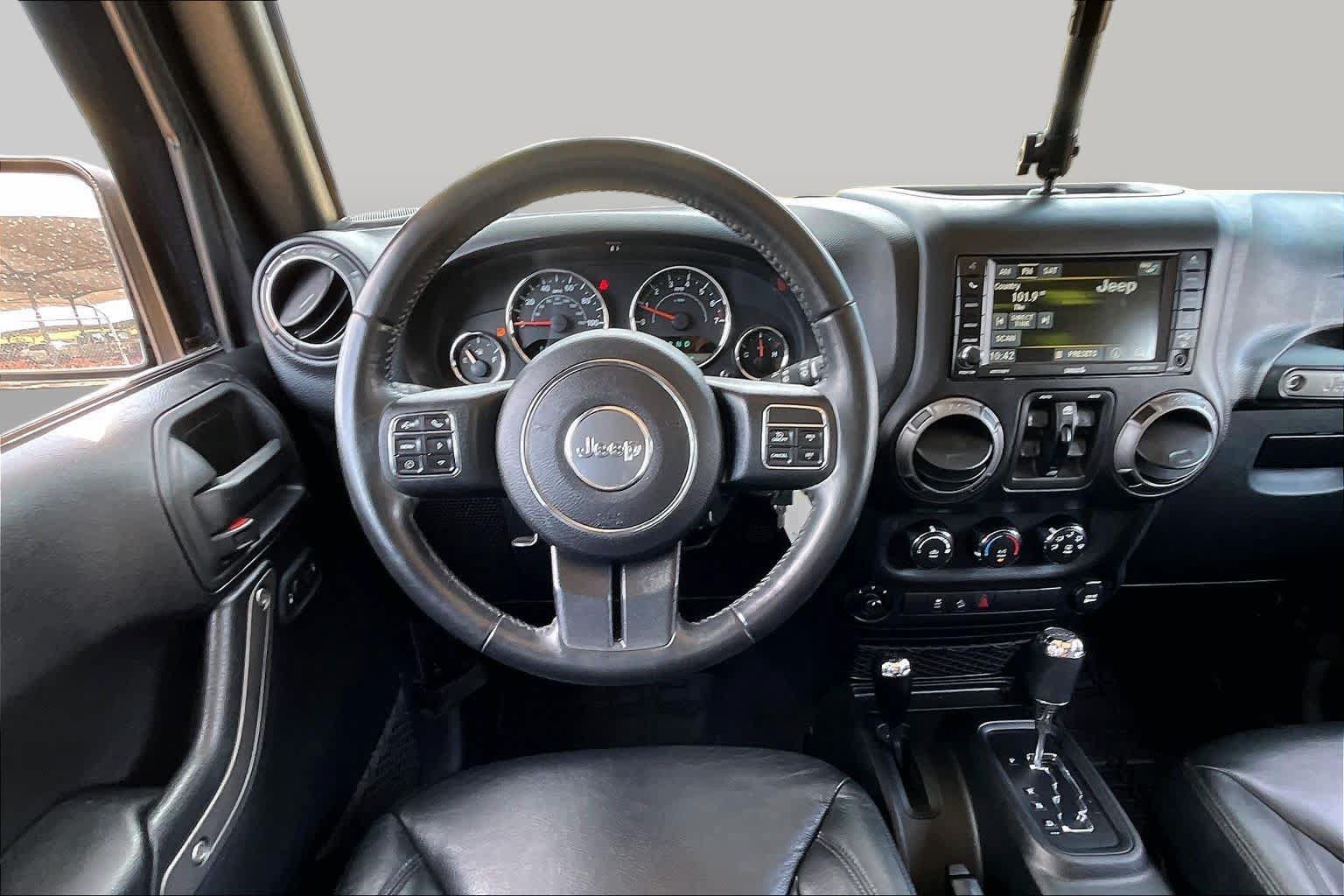 Used 2017 Jeep Wrangler Unlimited Sport AWD/4WD image 6