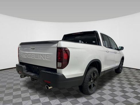 New 2026 Honda Ridgeline Black Edition image 5