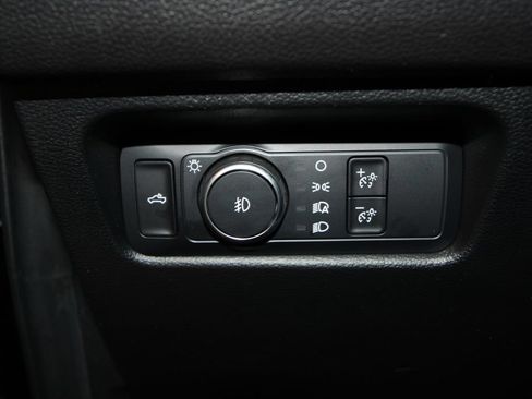 Used 2025 Ford Ranger XLT w/ Equipment Group 301A High AWD/4WD image 9