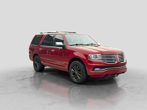 Used 2015 Lincoln Navigator 4WD image 8