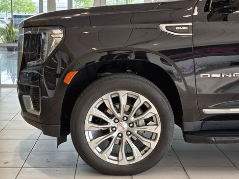 Used 2024 GMC Yukon Denali w/ LPO, Floor Liner Package image 9