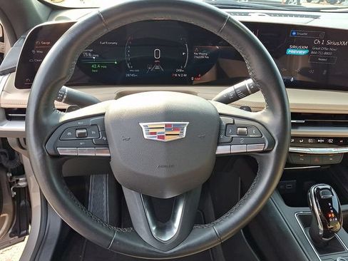 Certified 2025 Cadillac XT4 Premium Luxury FWD image 15
