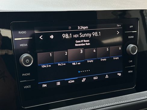 New 2025 Volkswagen Taos SE image 16