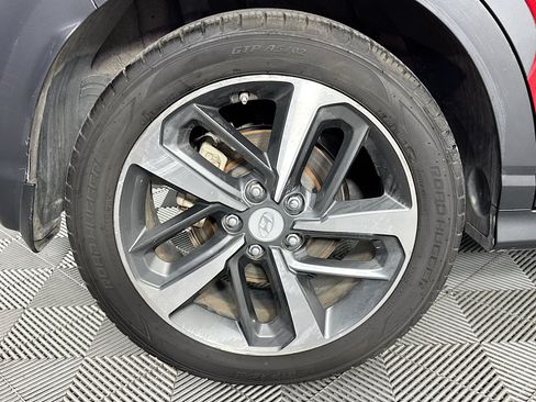 Used 2021 Hyundai Kona Limited w/ Cargo Package FWD image 31