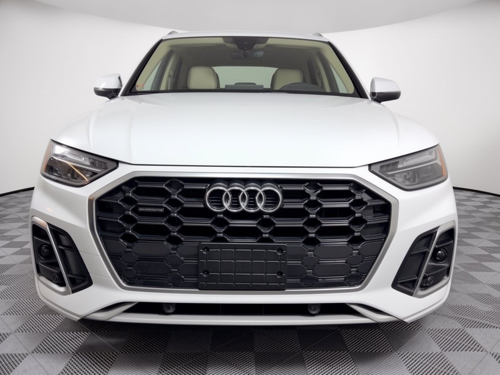 Used 2024 Audi Q5 e Premium w/ Convenience Package AWD/4WD image 6