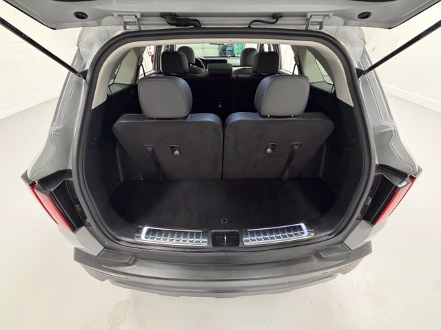 Used 2023 Kia Sorento S w/ Panoramic Sunroof Package AWD/4WD image 25