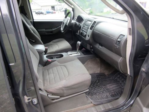 Used 2011 Nissan Xterra PRO-4X AWD/4WD image 13