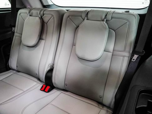 Used 2025 Lincoln Aviator Reserve w/ Equipment Group 201A image 19