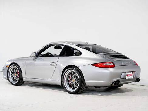 Used 2009 Porsche 911 Carrera S RWD image 8