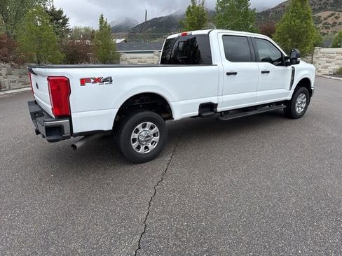 Used 2024 Ford F350 XLT AWD/4WD image 11