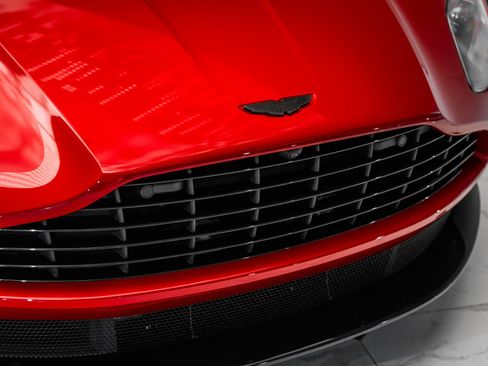 Used 2023 Aston Martin DB11 V8 Coupe image 42