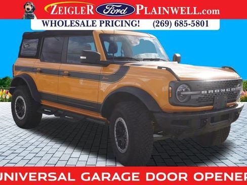 Used 2022 Ford Bronco Badlands image 7