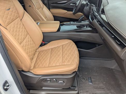 Used 2024 Cadillac Escalade Sport w/ LPO, ONYX Package image 24