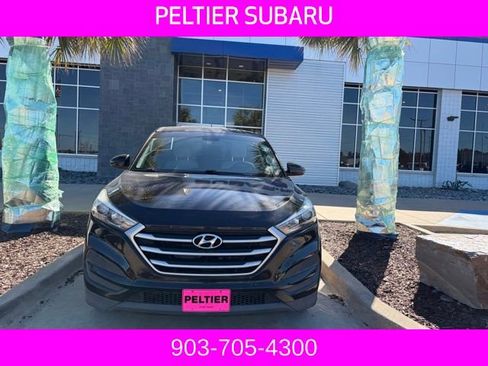 Used 2018 Hyundai Tucson SE image 2