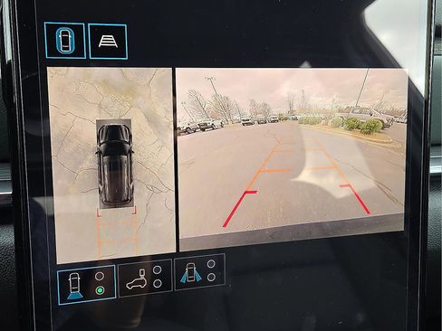 New 2026 GMC Terrain AT4 w/ Convenience Package III image 18