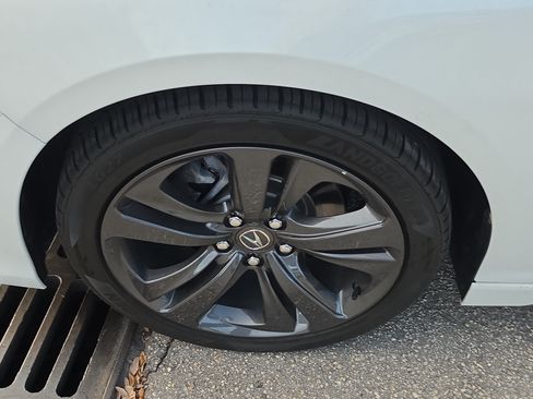 Used 2023 Acura TLX w/ A-SPEC Pkg FWD image 9
