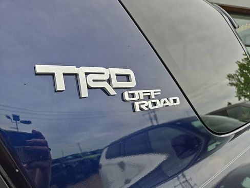 Used 2020 Toyota 4Runner TRD Off-Road Premium w/ Moonroof Package AWD/4WD image 21