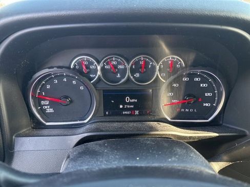 Used 2021 Chevrolet Silverado 1500 Custom Trail Boss w/ Realtree Special Edition image 12