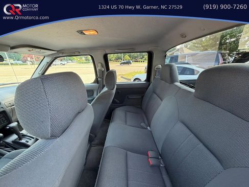 Used 2003 Nissan Frontier XE AWD/4WD image 19