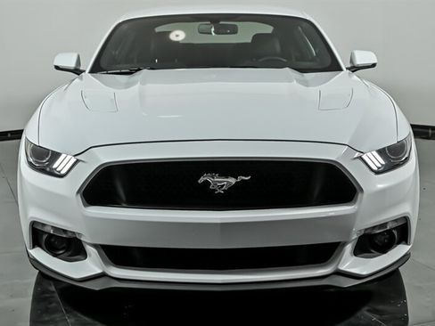 Used 2015 Ford Mustang GT Premium RWD image 4